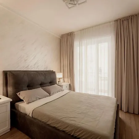 Ariston A 200m-luxury Con A/c & Wi-fi Daire *